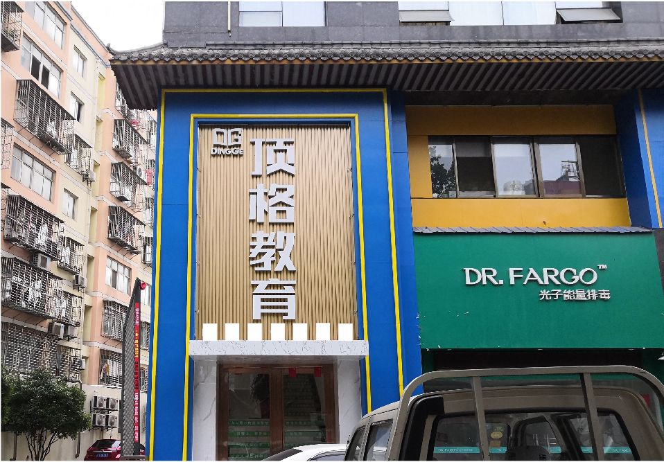 赣州门头设计要符合门店特色。